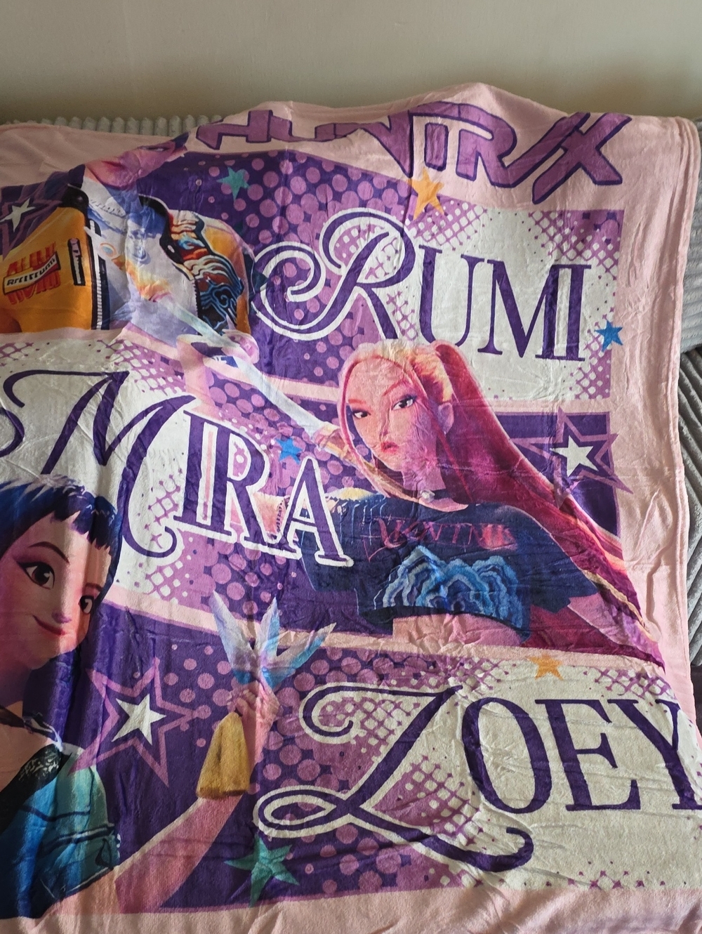 Kids Pink and Purple Character Throw Blanket with Mira & Zoey - Unbranded